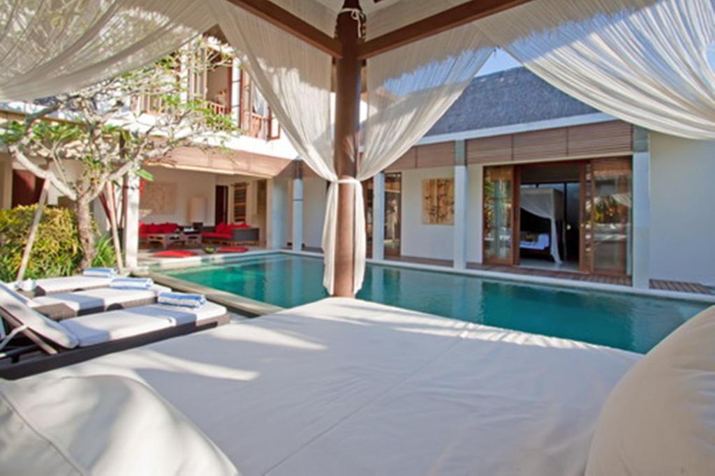 Arwana Estate Seminyak Exterior foto