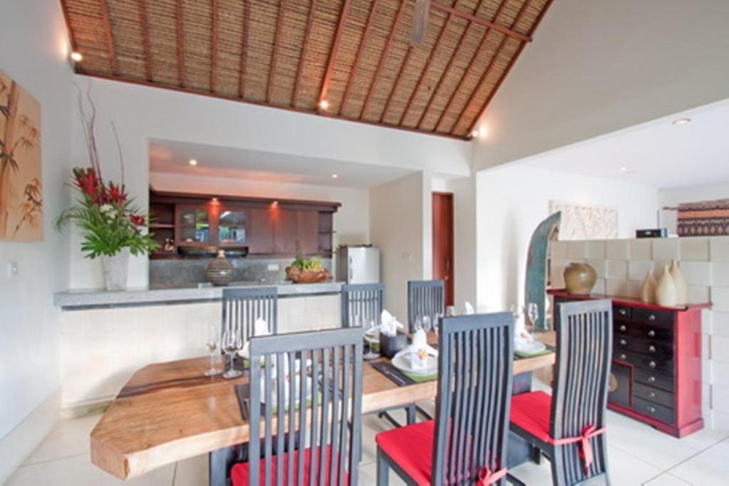 Arwana Estate Seminyak Exterior foto