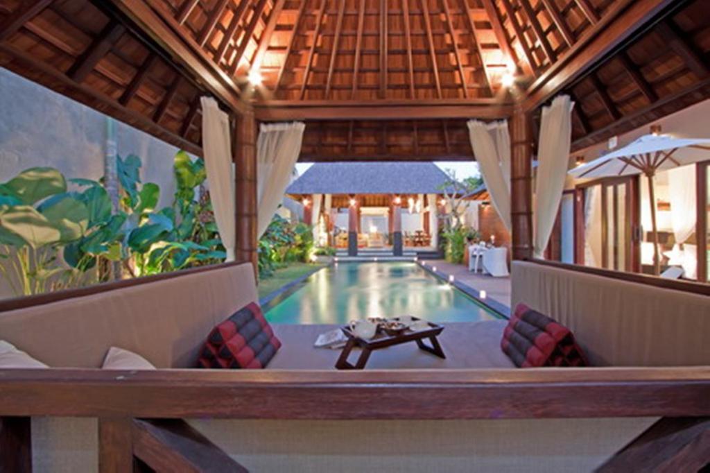 Arwana Estate Seminyak Exterior foto
