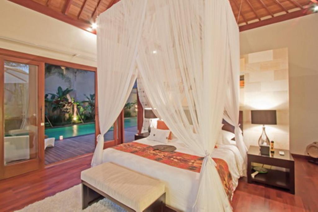 Arwana Estate Seminyak Exterior foto