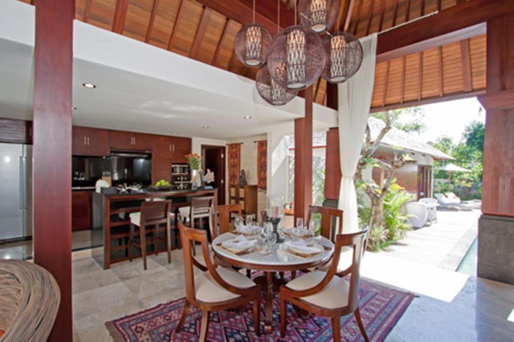 Arwana Estate Seminyak Exterior foto